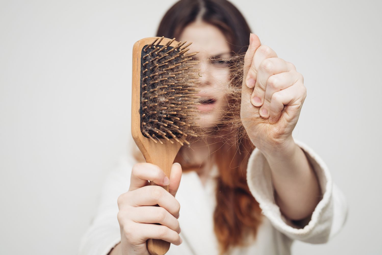 Болезни, вызывающие выпадение волос